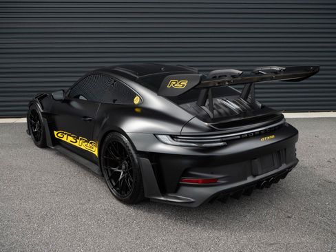 Used 2023 Porsche 911 GT3 RS RWD image 3
