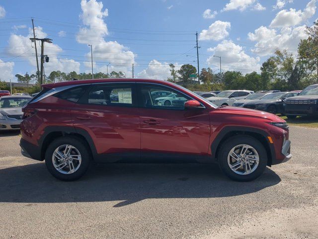 New 2025 Hyundai Tucson SE FWD image 4