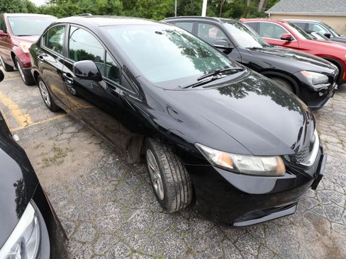 Used 2013 Honda Civic LX image 4