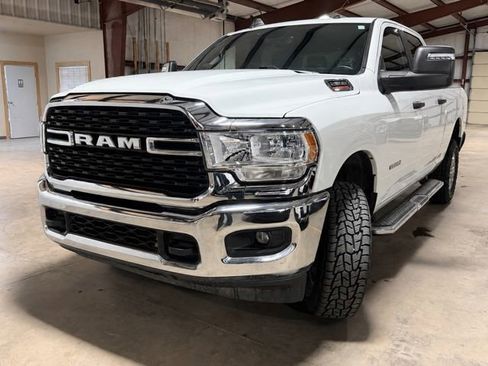 Used 2024 RAM 2500 Big Horn AWD/4WD image 3