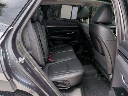Used 2022 Hyundai Tucson Limited FWD image 18