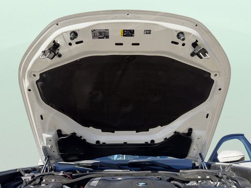 Used 2023 BMW 740i image 87