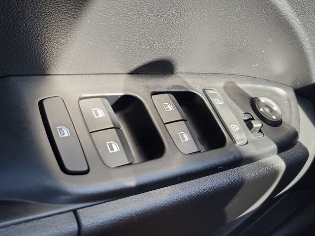 Certified 2026 Hyundai Venue SE FWD image 17