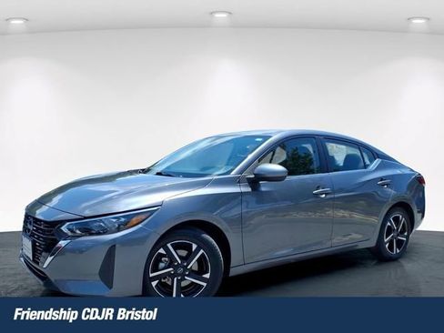 Used 2025 Nissan Sentra SV FWD image 1