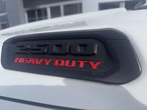 Used 2019 RAM 2500 Laramie image 12