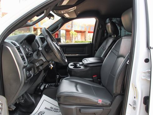 Used 2021 RAM 5500 Tradesman w/ Chrome Appearance Group image 18