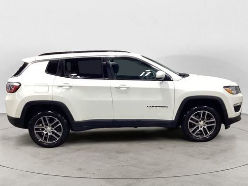 Used 2019 Jeep Compass Latitude w/ Cold Weather Group image 6