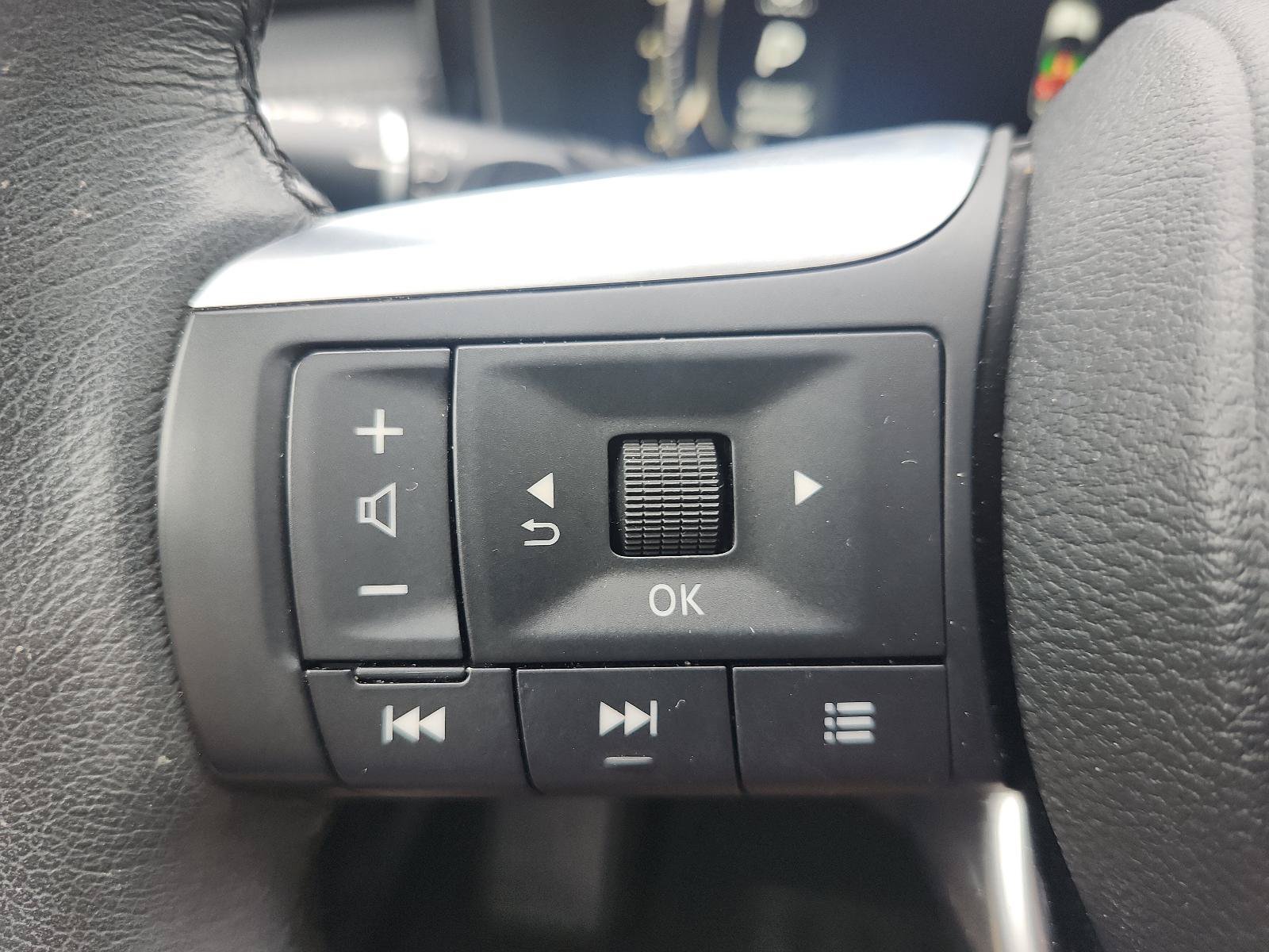 Used 2023 INFINITI QX60 Luxe w/ Cargo Package FWD image 21