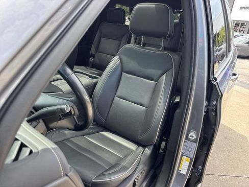 Used 2021 GMC Yukon SLT w/ SLT Premium Package AWD/4WD image 26