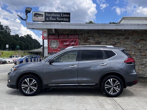 Used 2017 Nissan Rogue SL w/ SL Premium Package AWD/4WD image 3