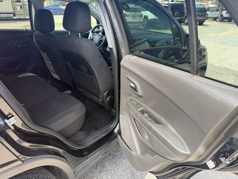 Used 2019 Chevrolet Trax LS w/ Tint and Cruise Package image 16