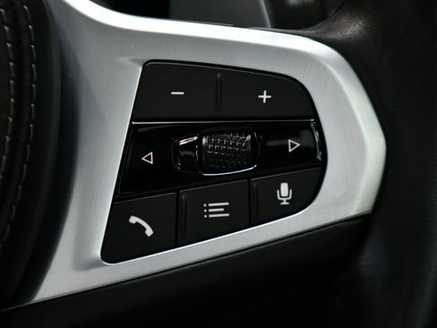 Used 2021 BMW X5 M50i w/ Premium Package image 25