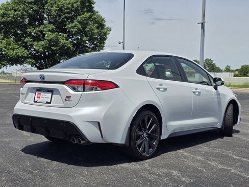 Certified 2025 Toyota Corolla SE FWD image 15