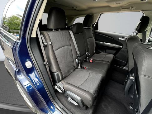 Used 2020 Dodge Journey SE w/ SE Popular Equipment Group FWD image 20