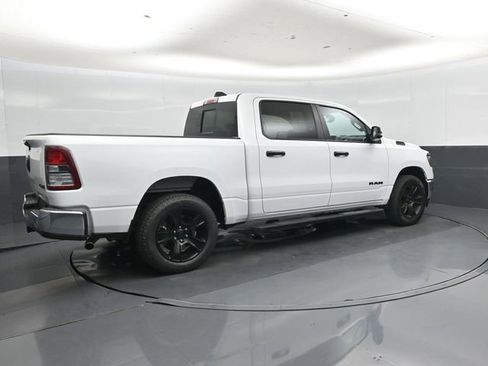 Used 2023 RAM 1500 Big Horn AWD/4WD image 3