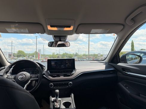 New 2026 Nissan Altima 2.5 SR FWD image 8