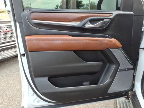 Used 2023 GMC Yukon XL Denali Ultimate image 19