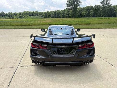 Used 2023 Chevrolet Corvette Stingray Preferred Cpe w/ Stealth Interior Trim Package RWD image 5