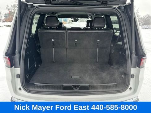 Used 2024 Jeep Wagoneer Series II image 19