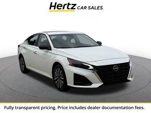 Used 2025 Nissan Altima 2.5 SV FWD image 1