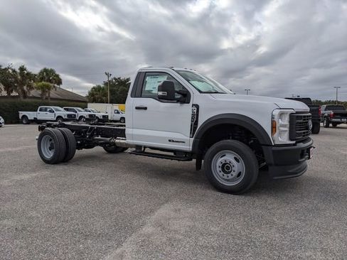 New 2026 Ford F550 4x4 Regular Cab Super Duty image 2