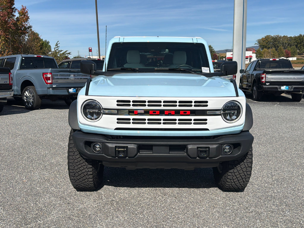 Used 2024 Ford Bronco Heritage Edition AWD/4WD image 2
