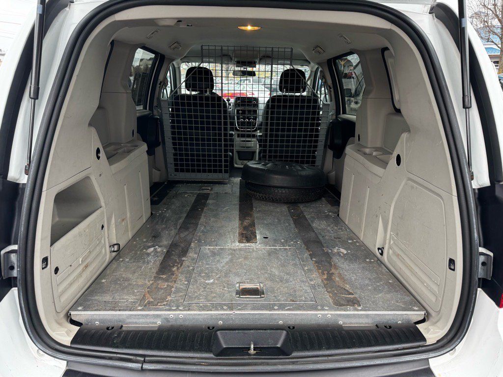 Used 2015 RAM C/V Tradesman FWD image 21
