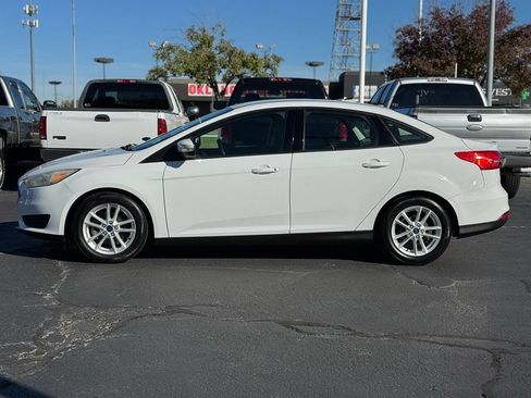 Used 2016 Ford Focus SE image 8
