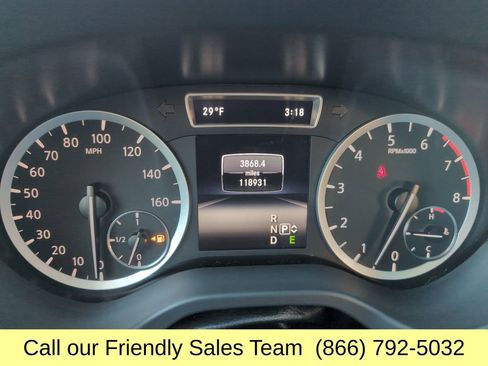 Used 2017 INFINITI QX30 Premium w/ Navigation Package image 16