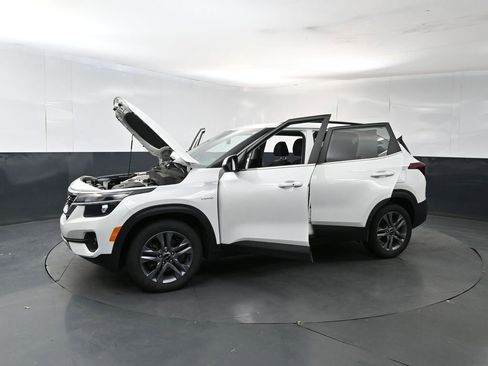 Used 2022 Kia Seltos S AWD/4WD image 27