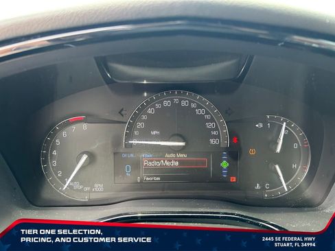 Used 2018 Cadillac XT5 FWD image 18