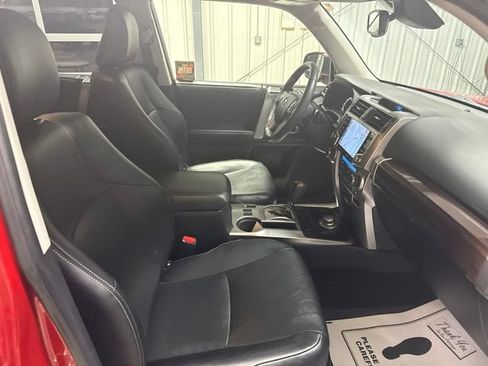 Used 2022 Toyota 4Runner Limited AWD/4WD image 26