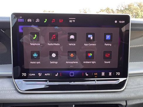 New 2026 Volkswagen Tiguan SE R-Line FWD image 20