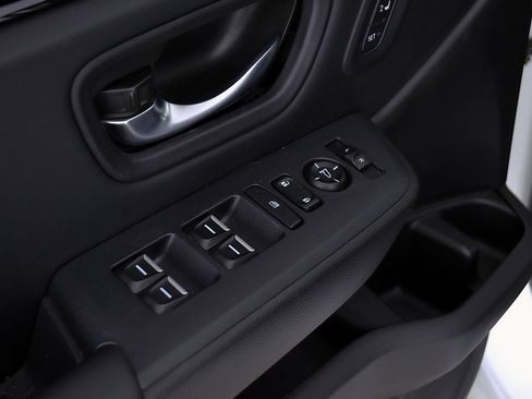 Used 2025 Honda Pilot EX-L image 17