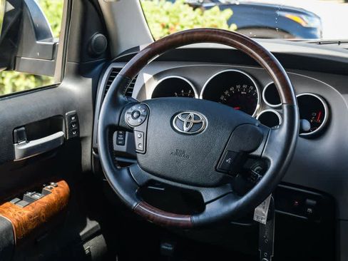 Used 2013 Toyota Tundra Platinum w/ Platinum Pkg RWD image 12