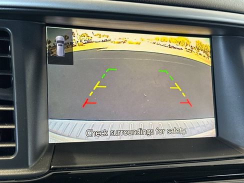 Used 2020 Nissan Pathfinder S FWD image 20