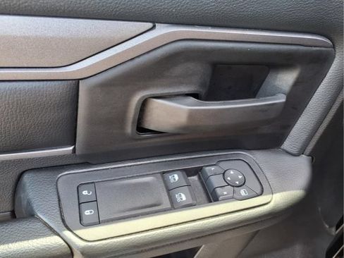 Used 2025 RAM 2500 Tradesman AWD/4WD image 9