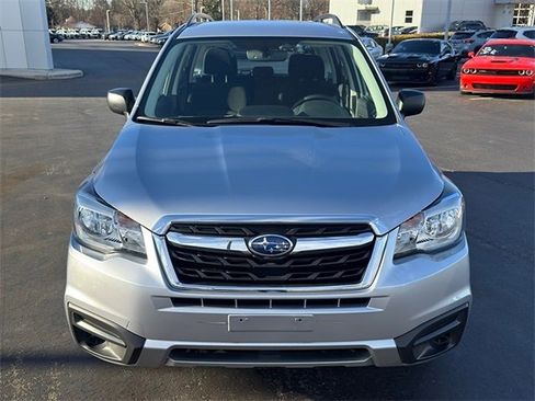Used 2017 Subaru Forester 2.5i w/ Alloy Wheel Package image 8