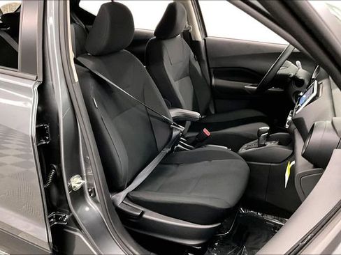 New 2025 Nissan Kicks Play S image 31