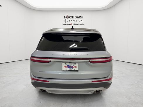 Used 2022 Lincoln Corsair FWD w/ Premium Package image 27
