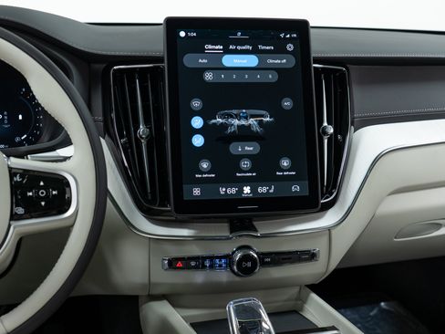 New 2026 Volvo XC60 B5 Ultra w/ Protection Package Premier image 19