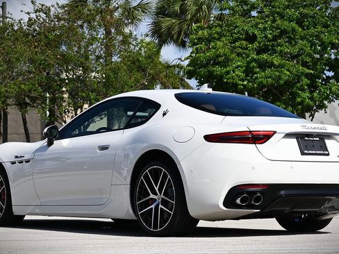 Used 2024 Maserati GranTurismo Modena image 7