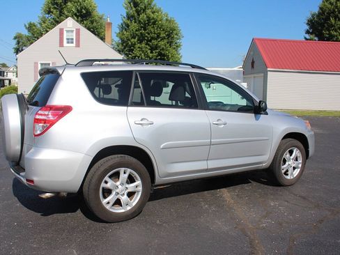 Used 2011 Toyota RAV4 2WD w/ Upgrade Value Pkg image 2
