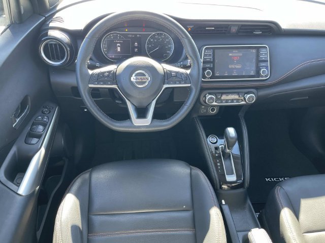 Used 2020 Nissan Kicks SR w/ SR Premium Package FWD image 13