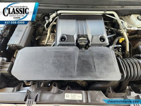 Used 2024 Chevrolet Colorado ZR2 w/ ZR2 Convenience Package III AWD/4WD image 30