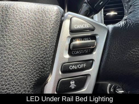 Used 2021 Nissan Titan SV w/ SV Convenience Package AWD/4WD image 28