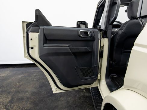 Used 2025 Ford Bronco Big Bend image 39