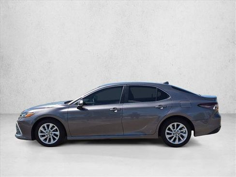 Used 2023 Toyota Camry LE w/ Convenience Package FWD image 9