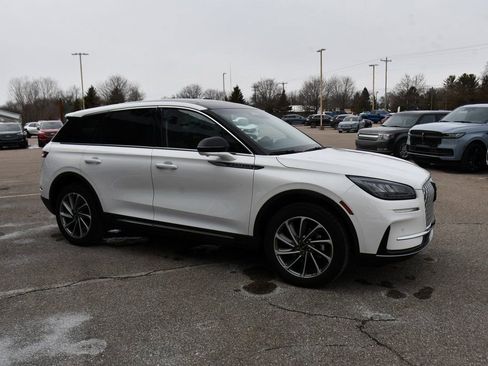 Used 2023 Lincoln Corsair AWD w/ Equipment Group 101A image 8