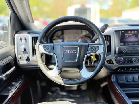 Used 2015 GMC Sierra 2500 SLT w/ Suspension Package, Off-Road AWD/4WD image 15